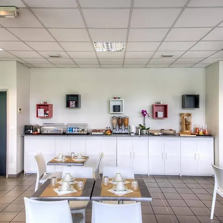 Apartment Zenitude Le Domaine De Lardenne *